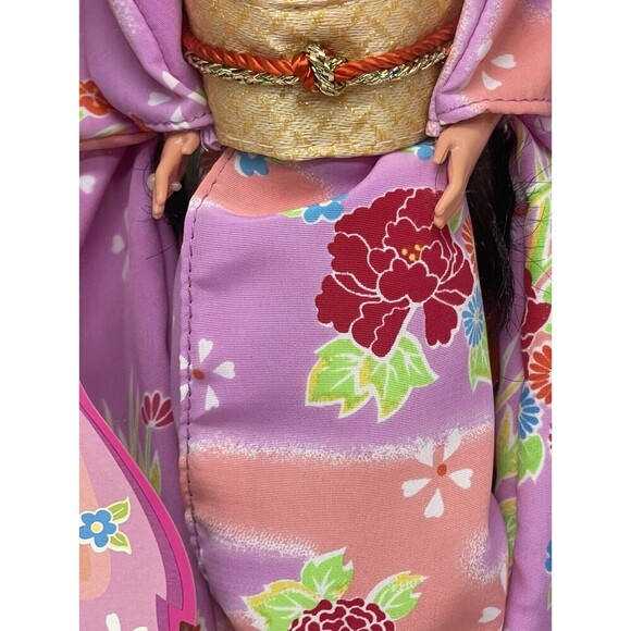 Barbie Japanese Collector Edition Dolls of the World Collection 1995 Mattel - Picture 5 of 16